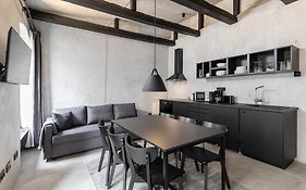 Coolest Apartment In Berlin, Easy Check-In, Close To Center, Black & White Maisonette #6